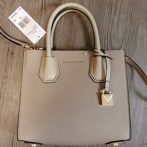 Michael Kors Mercer MD Acrdion Messenger NWT